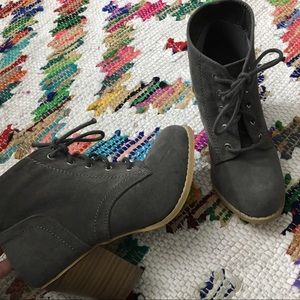 GRAY BOOTIES
